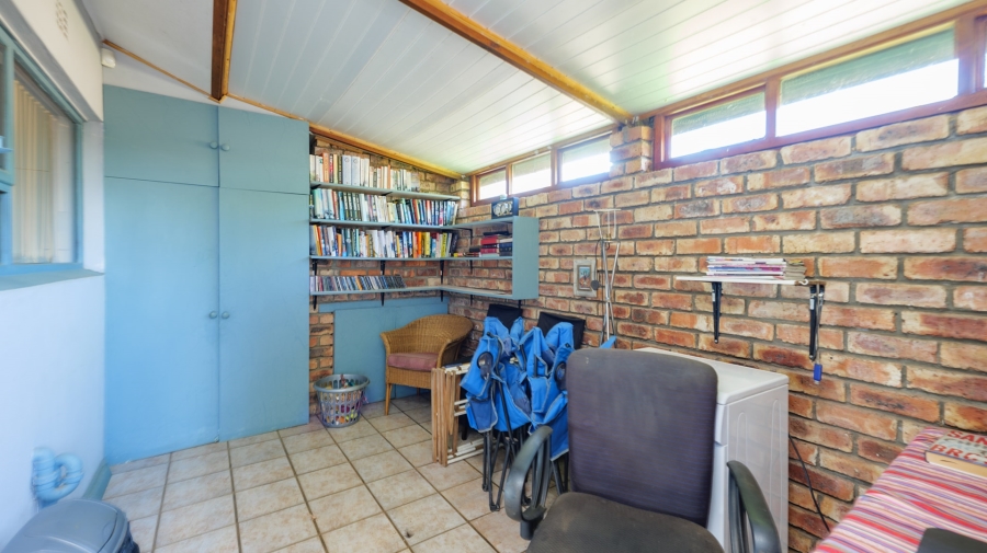 2 Bedroom Property for Sale in Napier Western Cape